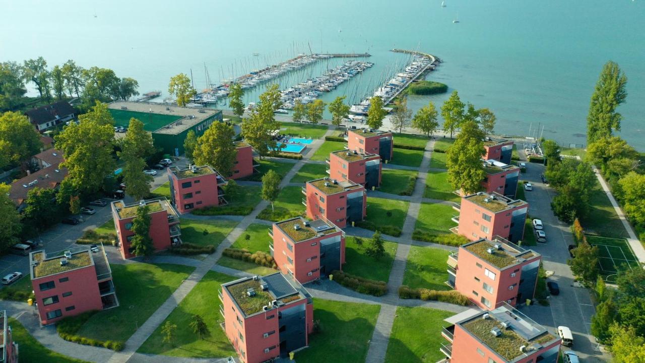 Prime Apartmans Balatonlelle Eksteriør billede