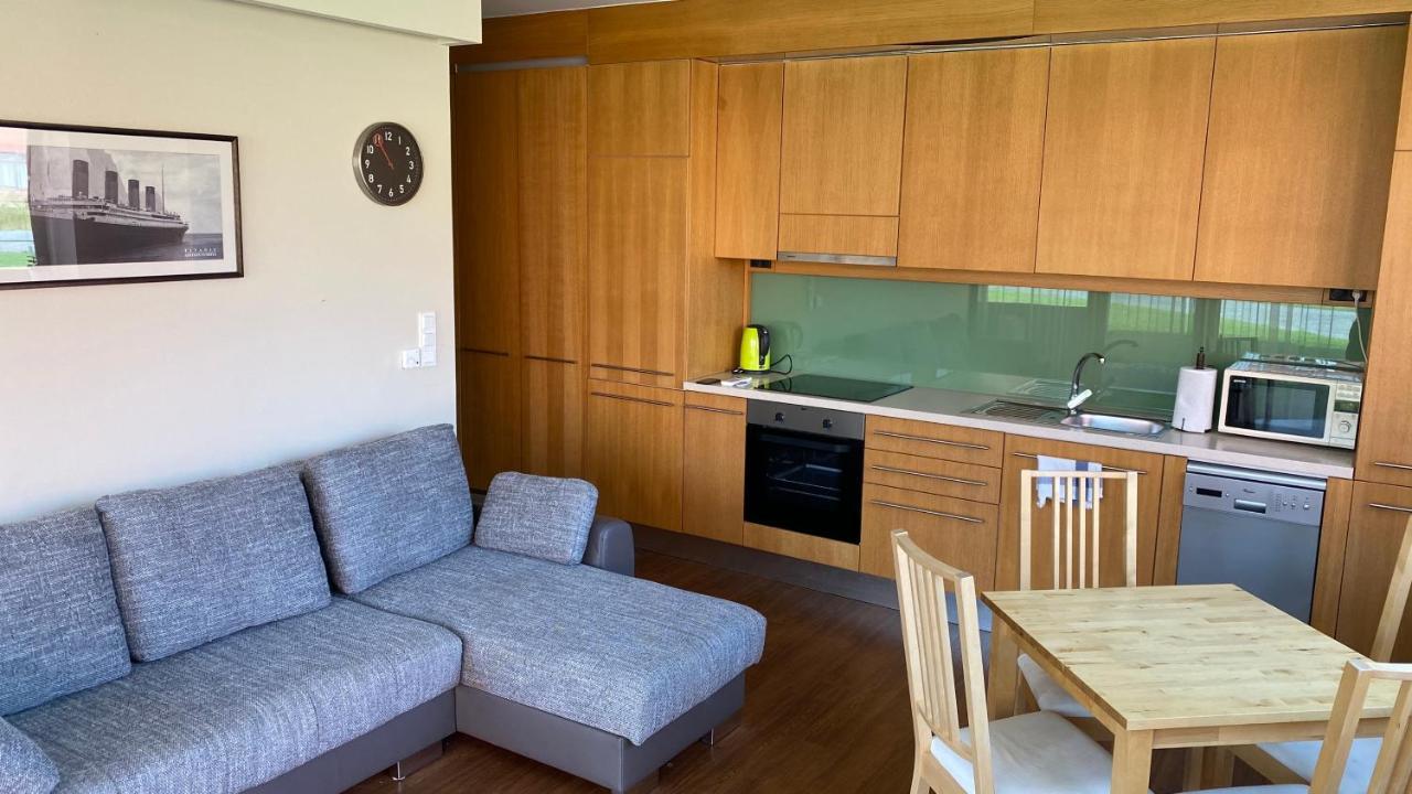 Prime Apartmans Balatonlelle Eksteriør billede